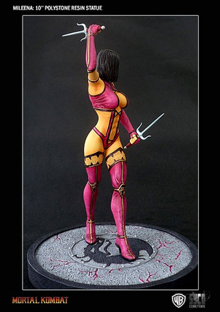 Illustration for article titled This Mortal Kombat Statue Isn't Afraid to Show a Little Skin